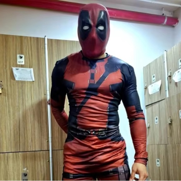NEW Superhero T Shirt Adult Unisex Halloween Deadpool Cosplay Costume - Picture 1 of 8